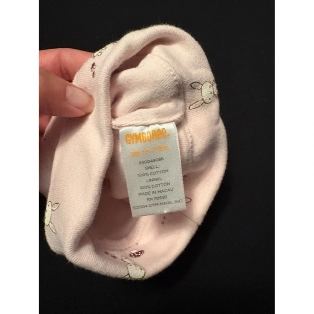 Set of 6 baby caps and 2 sets of hand covers / baby mittens